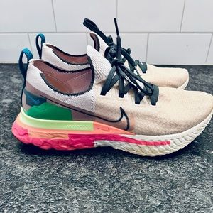 Nike Infinity React Running Shoes Size 9